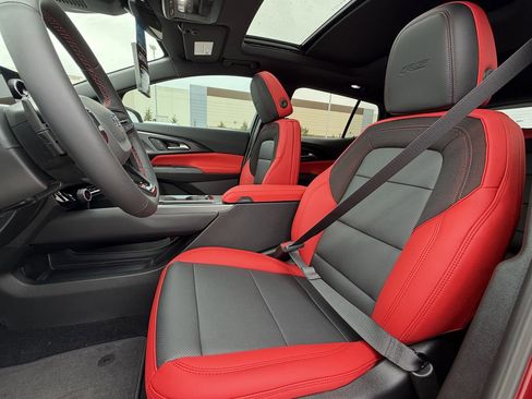 New 2026 Chevrolet Equinox EV RS FWD image 23