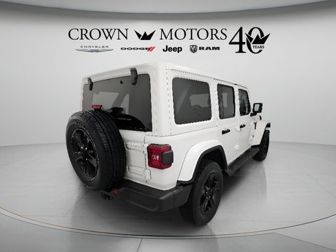 Used 2020 Jeep Wrangler Unlimited Sahara AWD/4WD image 6