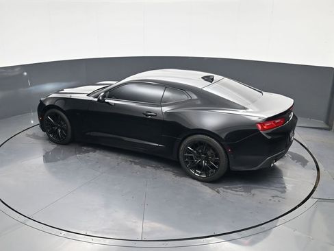 Used 2018 Chevrolet Camaro LT image 27