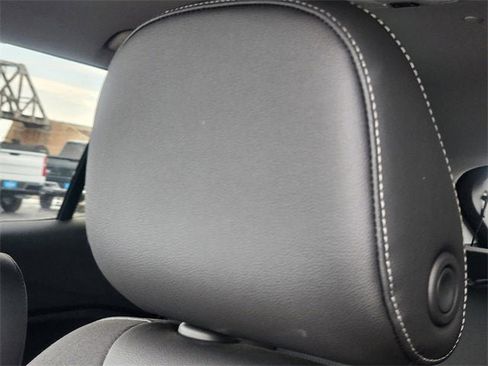 New 2026 Chevrolet Trax LT image 17