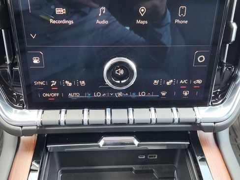 New 2026 GMC Yukon Denali w/ Denali Reserve Package image 22