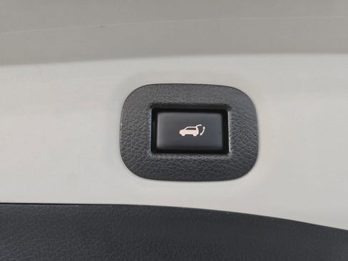 Used 2020 Nissan Rogue SL FWD image 30