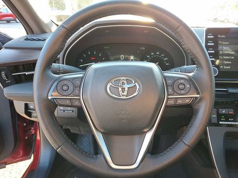 Used 2021 Toyota Avalon XLE w/ Moonroof Package image 21
