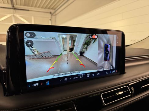 Used 2025 Lincoln Aviator Reserve w/ Equipment Group 201A image 27