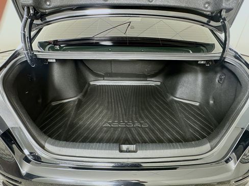 Used 2023 Honda Accord Sport image 28