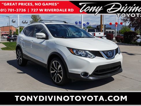 Used 2018 Nissan Rogue Sport SL AWD/4WD image 1