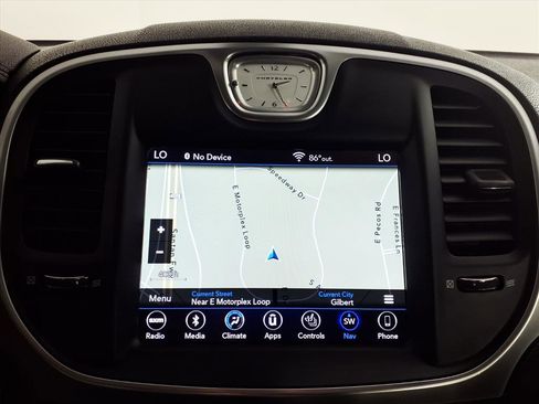 Used 2019 Chrysler 300 Touring L w/ Quick Order Package 22F image 18