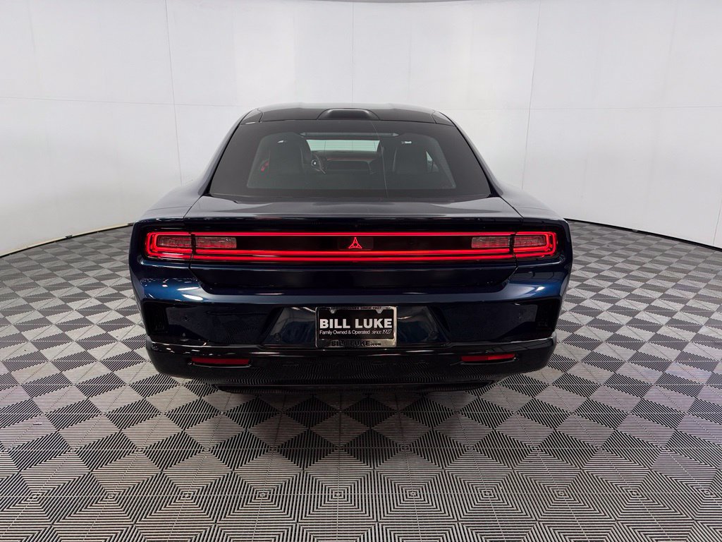 Used 2024 Dodge Charger Daytona R/T w/ Plus Group AWD/4WD image 9