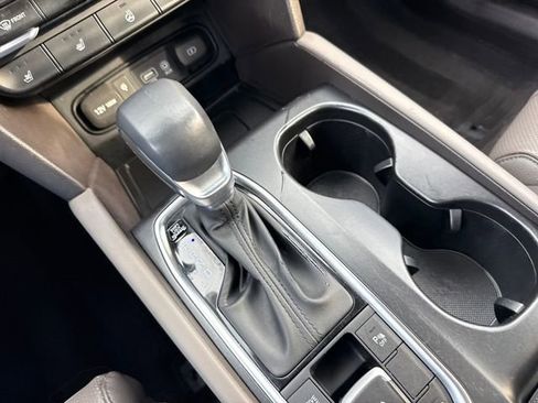 Used 2019 Hyundai Santa Fe AWD image 32