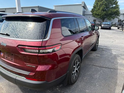 Used 2023 Jeep Grand Cherokee L Limited w/ Trailer Tow Group (B) AWD/4WD image 5