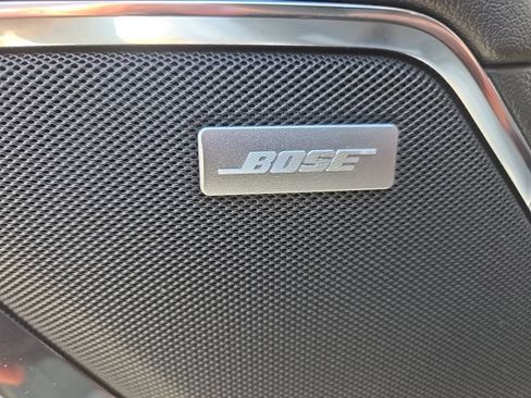 Used 2023 Chevrolet Silverado 1500 LTZ AWD/4WD image 12