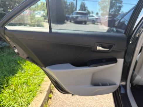 Used 2013 Toyota Camry LE FWD image 20