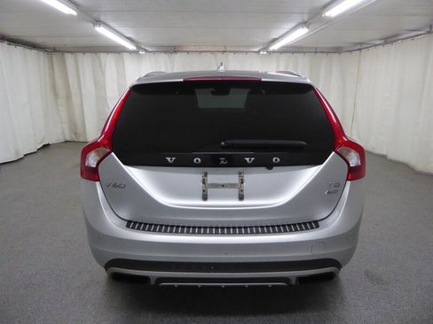 Used 2015 Volvo V60 T5 Cross Country w/ Convenience Package image 6