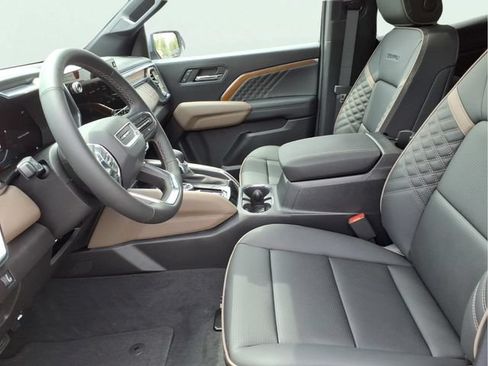 New 2026 GMC Canyon Denali AWD/4WD image 5