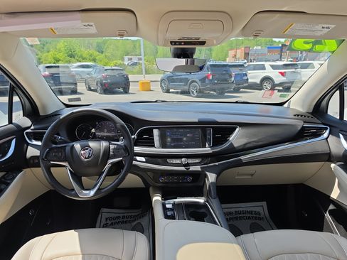 Used 2023 Buick Enclave Avenir AWD/4WD image 16