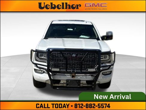 Used 2017 GMC Sierra 1500 Denali w/ Denali Ultimate Package AWD/4WD image 10