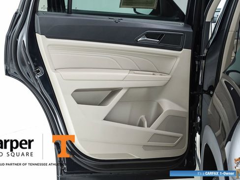 Used 2022 Volkswagen Atlas SE w/ Panoramic Sunroof Package image 56