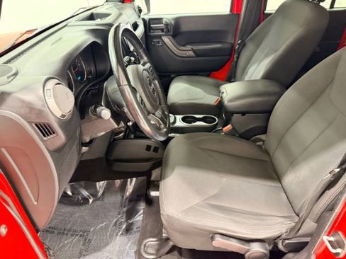 Used 2018 Jeep Wrangler Unlimited Sport AWD/4WD image 22