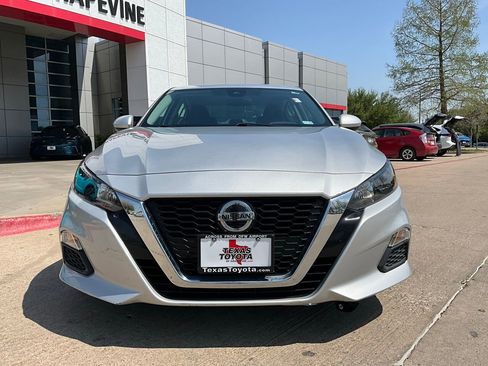 Used 2022 Nissan Altima 2.5 S image 4