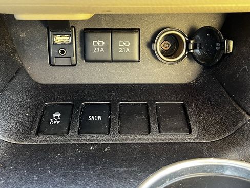 Used 2018 Toyota Highlander Limited image 33