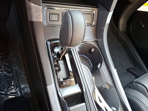 New 2025 Subaru Ascent Bronze Edition image 13