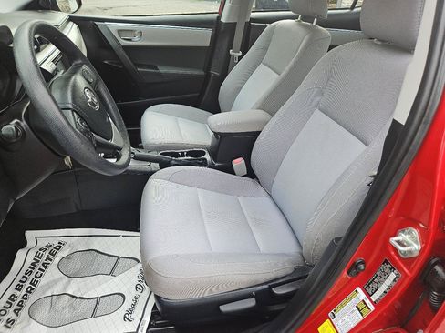 Used 2016 Toyota Corolla LE FWD image 14