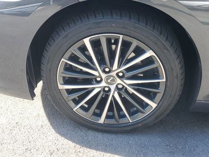 Certified 2023 Lexus ES 350 w/ Premium Package