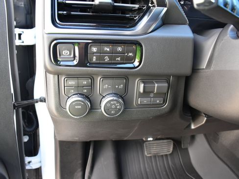 New 2026 GMC Yukon Elevation w/ Elevation Premium Package AWD/4WD image 14
