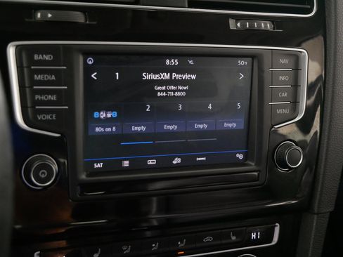 Used 2017 Volkswagen Golf SEL image 21