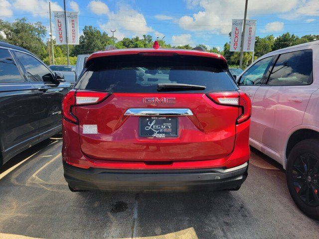 Used 2022 GMC Terrain SLE w/ Driver Convenience Package FWD image 7
