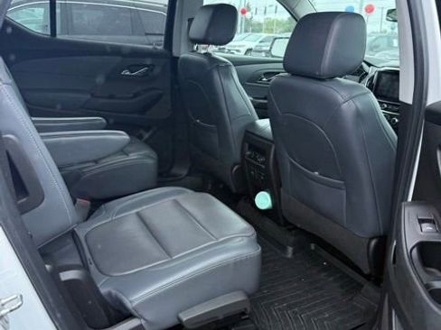 Used 2018 Chevrolet Traverse Premier AWD/4WD image 8