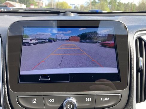 Used 2023 Chevrolet Malibu LT w/ Driver Confidence Package image 21