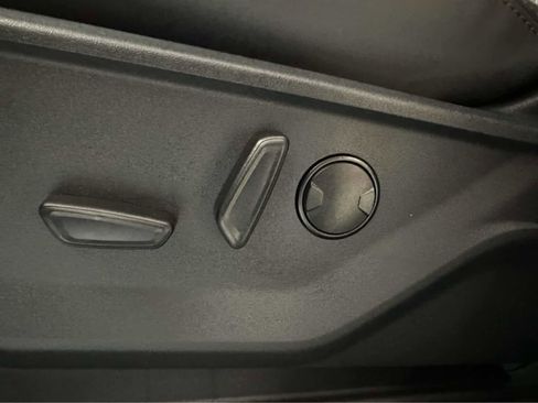 Certified 2025 Ford Expedition Active image 19