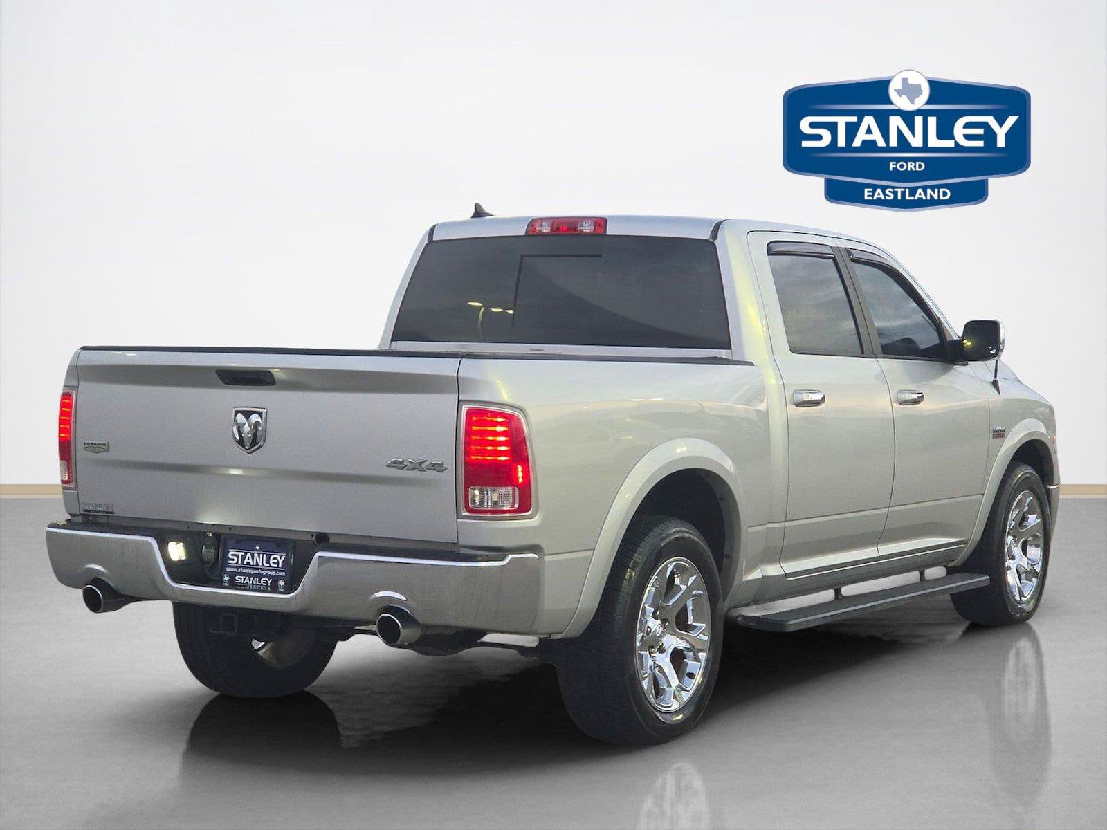 Used 2017 RAM 1500 Laramie AWD/4WD image 8