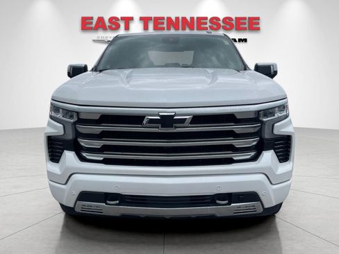 Used 2024 Chevrolet Silverado 1500 High Country w/ Max Trailering Package AWD/4WD image 9