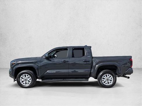 Certified 2024 Toyota Tacoma SR5 image 9