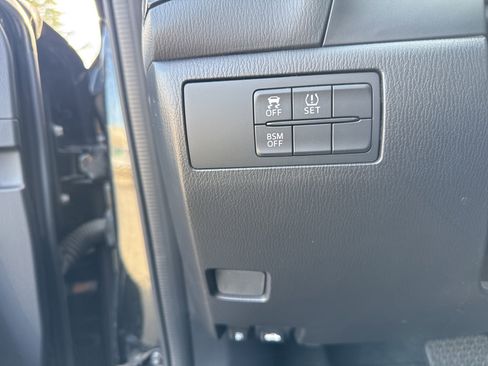 Used 2016 MAZDA MAZDA3 i Touring image 14