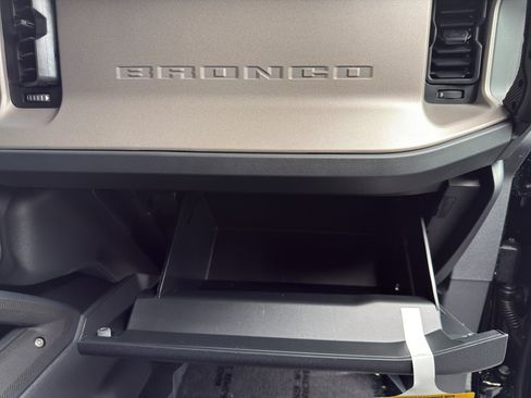 New 2026 Ford Bronco Outer Banks w/ Sasquatch Package AWD/4WD image 36