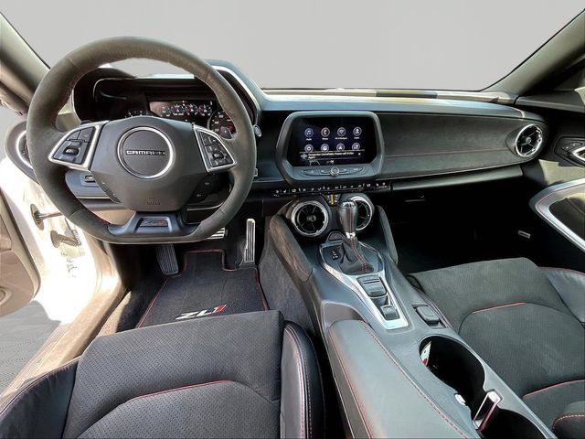 Used 2021 Chevrolet Camaro ZL1 RWD image 9