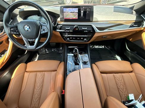 Used 2023 BMW 530i w/ Premium Package RWD image 16