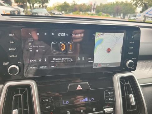 Used 2022 Kia Sorento S FWD image 22