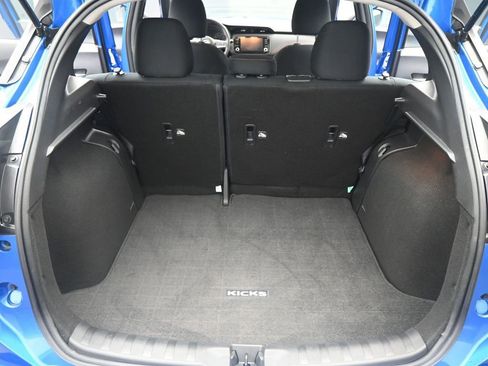 Used 2024 Nissan Kicks SR w/ Exterior Package image 17