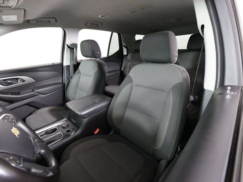 Used 2018 Chevrolet Traverse LT FWD image 11