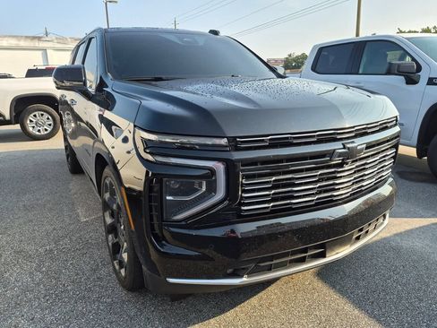 Used 2026 Chevrolet Tahoe High Country AWD/4WD image 13