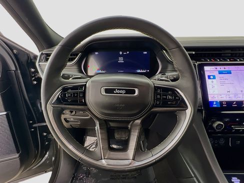 Used 2023 Jeep Grand Cherokee L Overland w/ Rear Seat Video Group I image 11