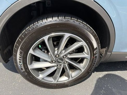 Used 2025 Lincoln Corsair AWD w/ Equipment Group 101A image 35