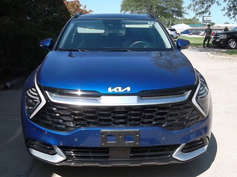 Used 2024 Kia Sportage SX image 4
