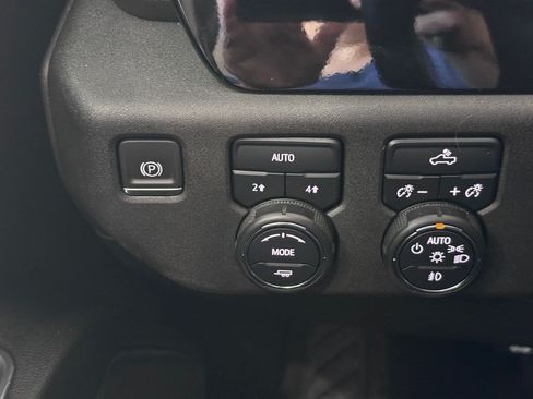 Certified 2023 Chevrolet Silverado 1500 RST AWD/4WD image 17