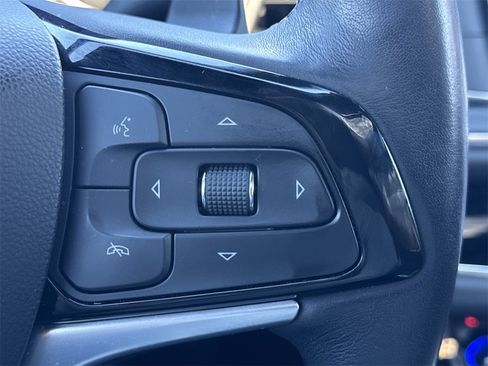 Used 2023 Buick Enclave Avenir image 27