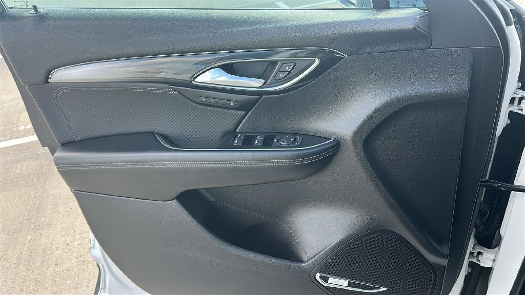 Used 2024 Buick Envision Preferred AWD/4WD image 19